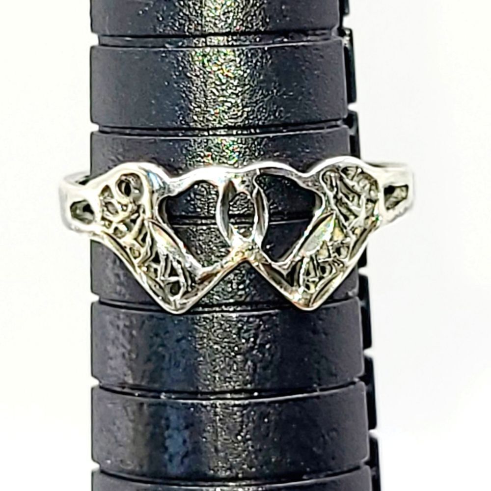 Sterling Silver Heart Design Ring, size 6